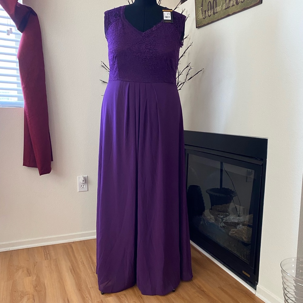 Ladies Plus Sz Gown NWTS